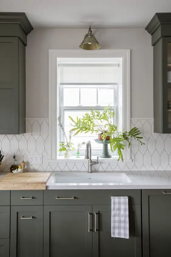 Transform Your Kitchen with Trendy Backsplashes – Ideas & Inspiration for 2024
