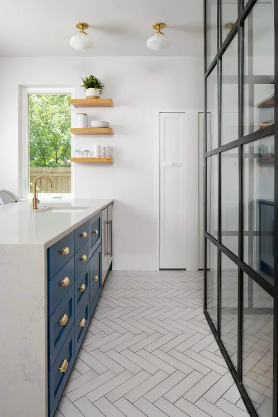 Top Kitchen Flooring Ideas 2024: Elegant to Rustic Designs Unveiled