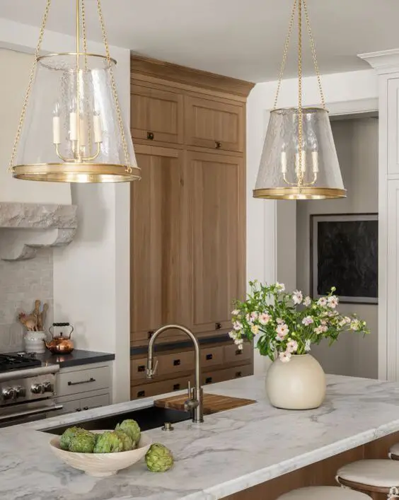 Discover 2024's Trending Kitchen Pendant Lights for Island & Table