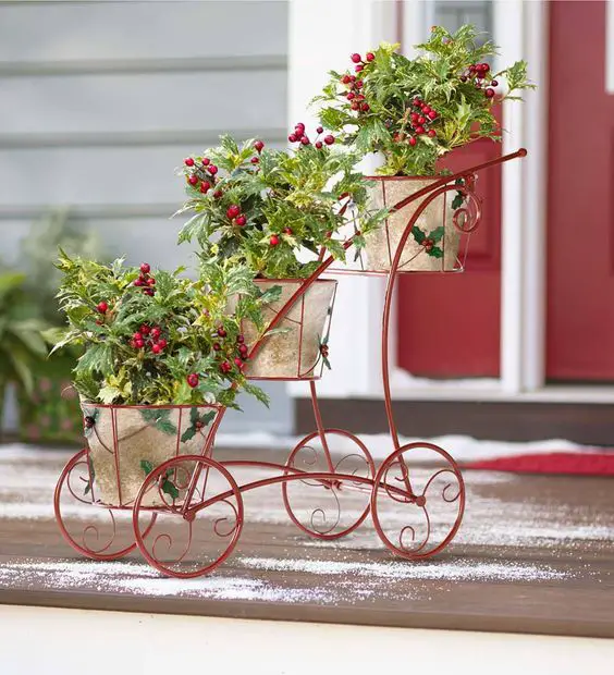 Summer Outdoor Decor: Vibrant Gardens & Porch Design Ideas