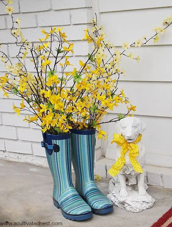 Summer Porch Decor Ideas: Embrace Seasonal Charm & Vibrancy