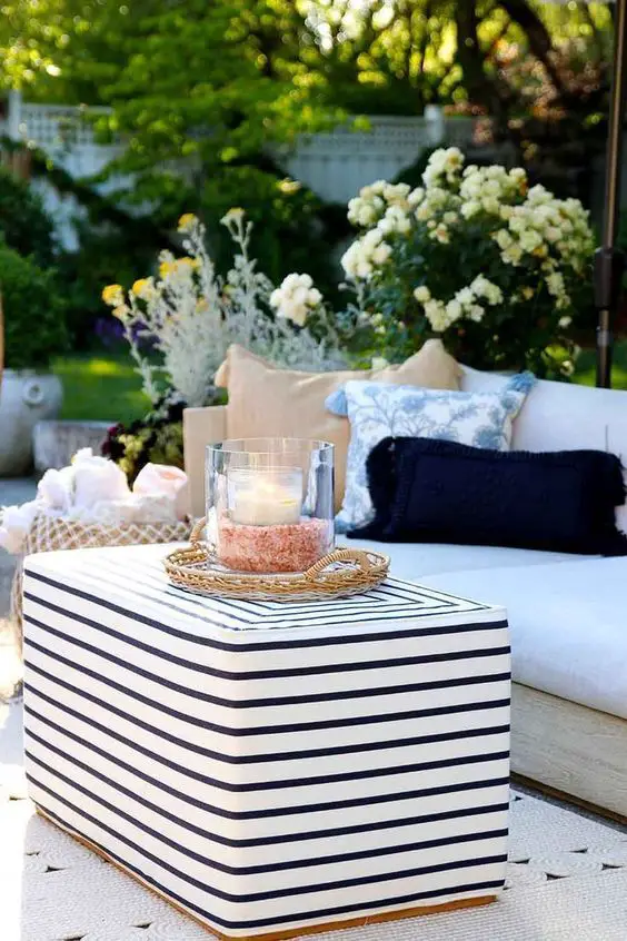 Summer Outdoor Decor: Vibrant Gardens & Porch Design Ideas