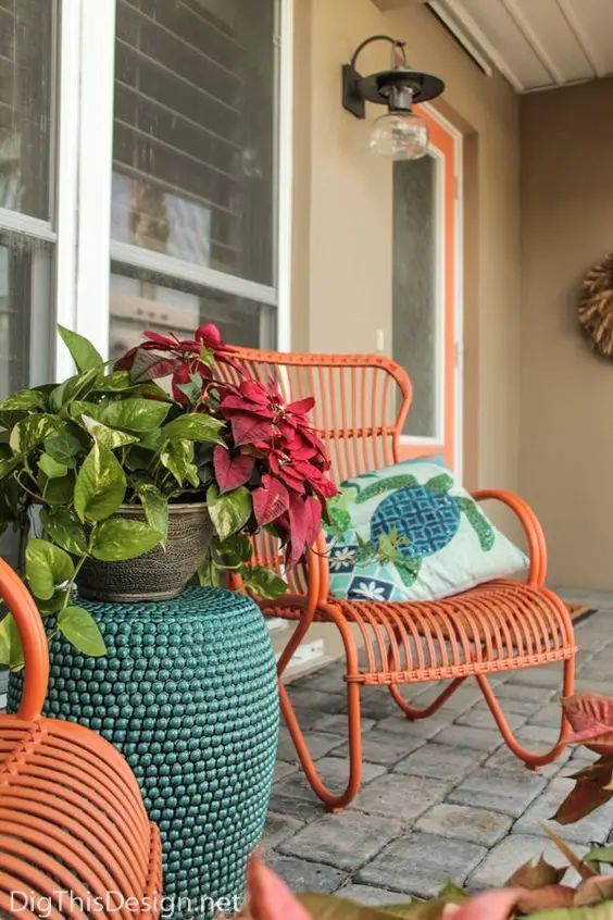 Summer Porch Decor Ideas: Embrace Seasonal Charm & Vibrancy