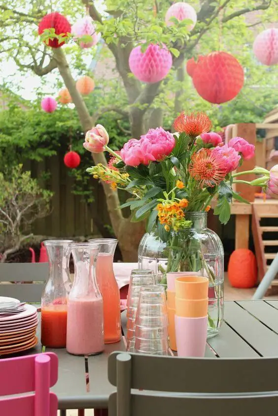 Vibrant Summer Party Decor: Tropical to Tranquil Themes