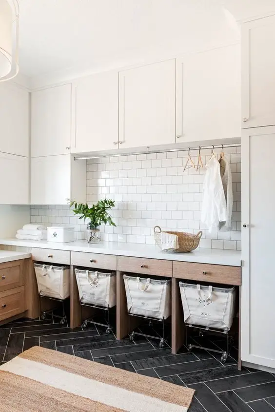 Efficient Laundry Room Basket Storage Ideas for Every Home