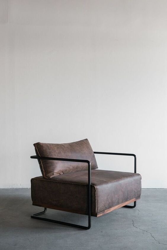 Modern Metal Armchairs: Blend of Style, Comfort & Design - Find Yours