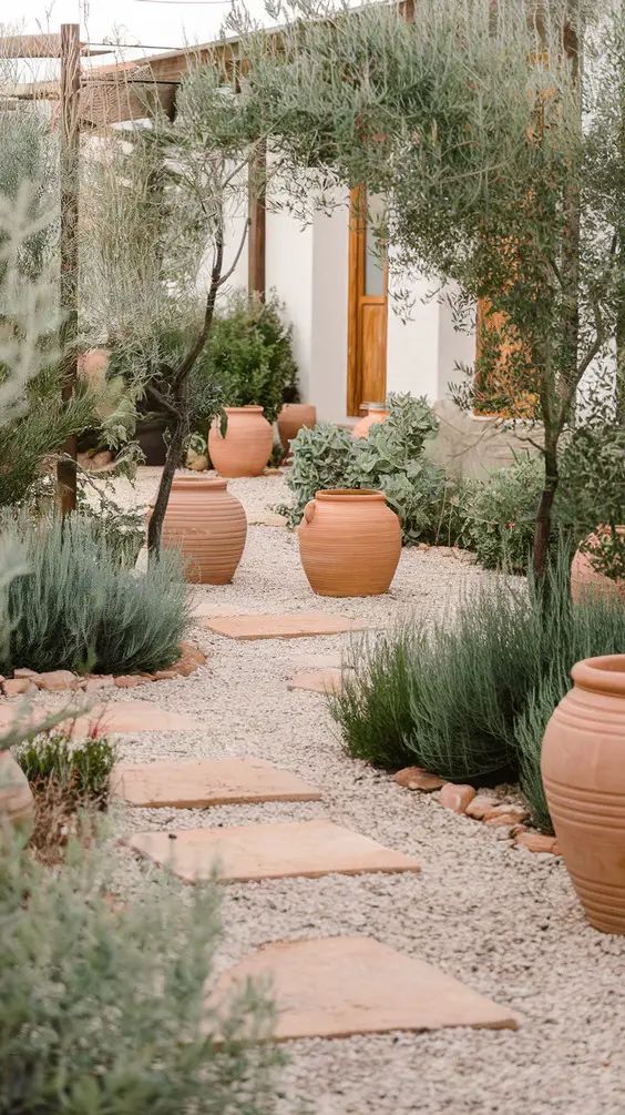 Garden Decor Ideas 2025: Stunning Outdoor Trends for Modern Homes