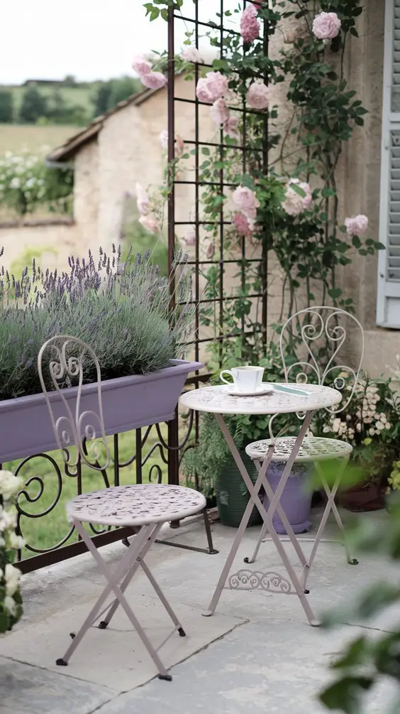 Small Front Porch Ideas: Transform Your Entrance with Style and Comfort