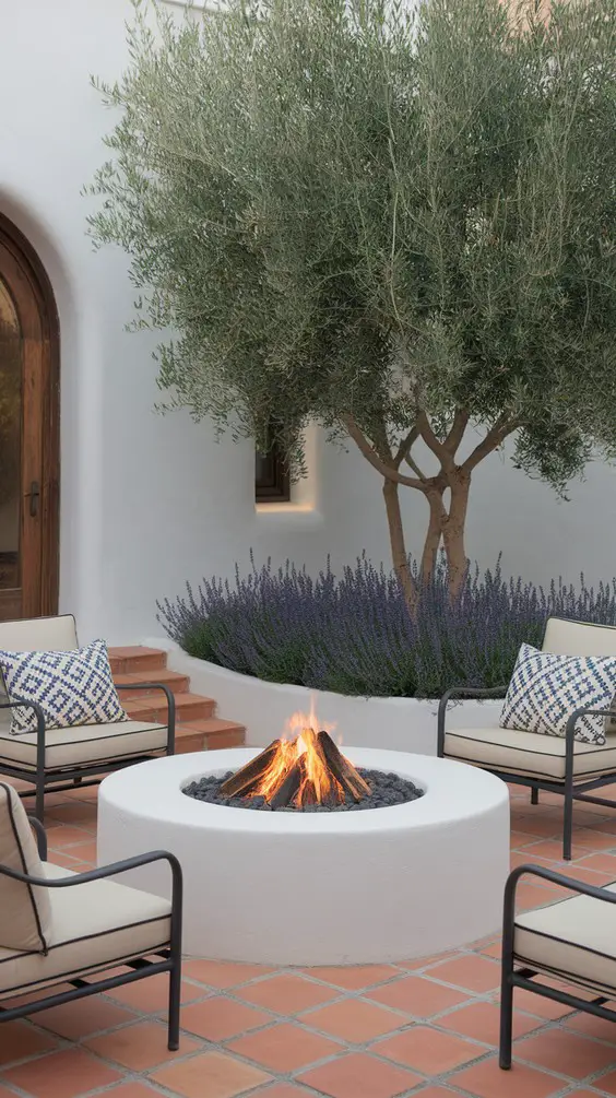 Best Outdoor Fire Pit Area Ideas for a Cozy and Stylish Backyard Retreat