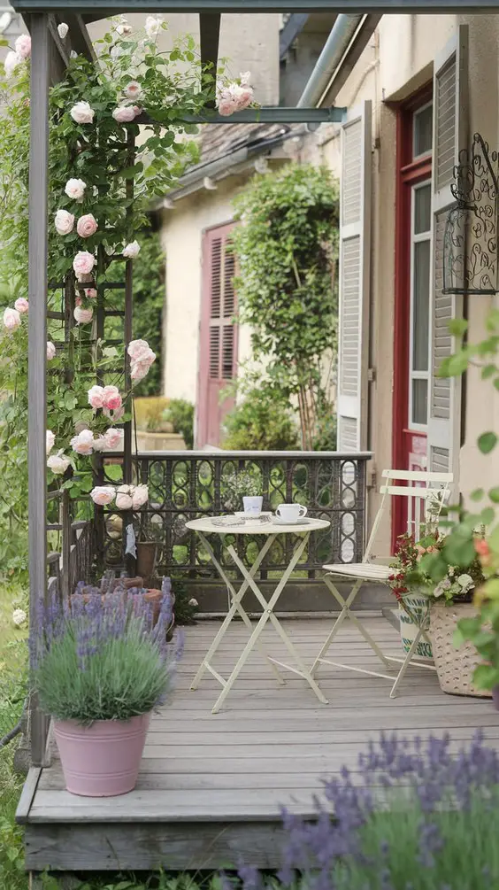 Small Front Porch Ideas: Transform Your Entrance with Style and Comfort