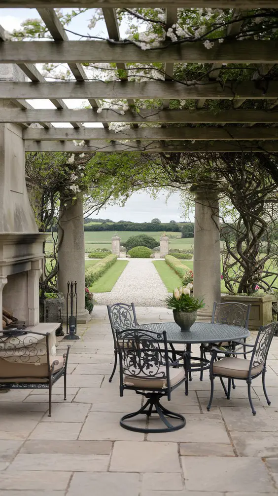 Best Back Patio Ideas for a Cozy and Stylish Outdoor Retreat